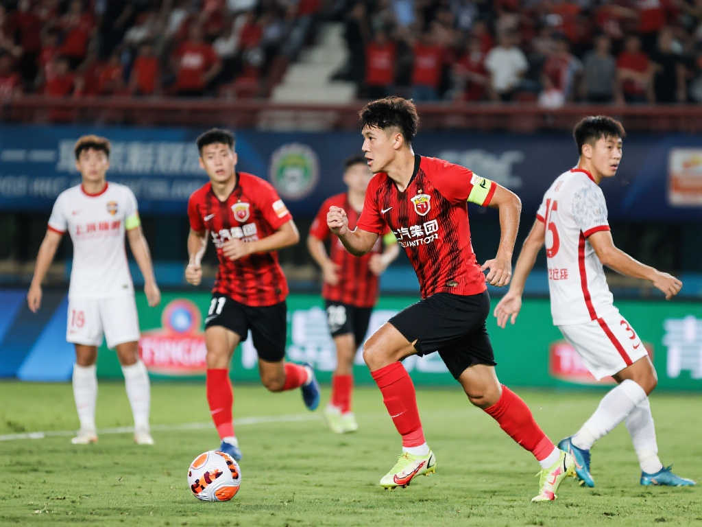 中超战报：最新比赛结果与积分榜动态